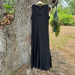 Eileen Fisher Linen black scoop neck minimalist maxi dress.Italian fabric.Large